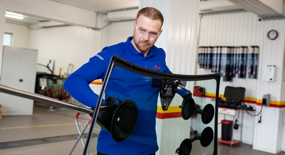 Kur Vilniuje greitai pasikeisti automobilio stiklą?