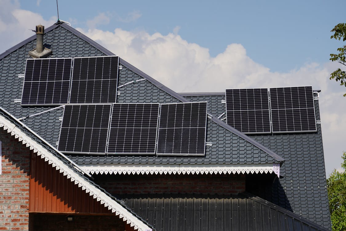 APVA parama saulės elektrinėms – kasmet tirpsta vis greičiau
