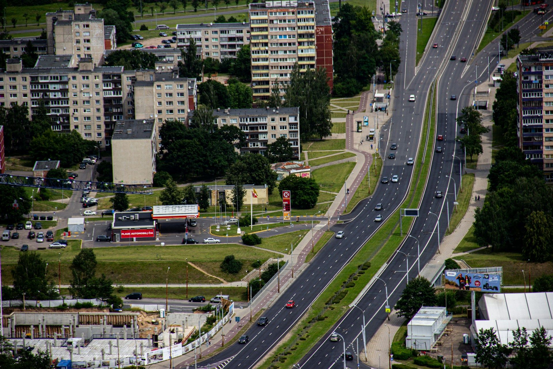 Automobilio išlaikymas Vilniuje: parkavimas, priežiūra ir kada verta svarstyti pardavimą